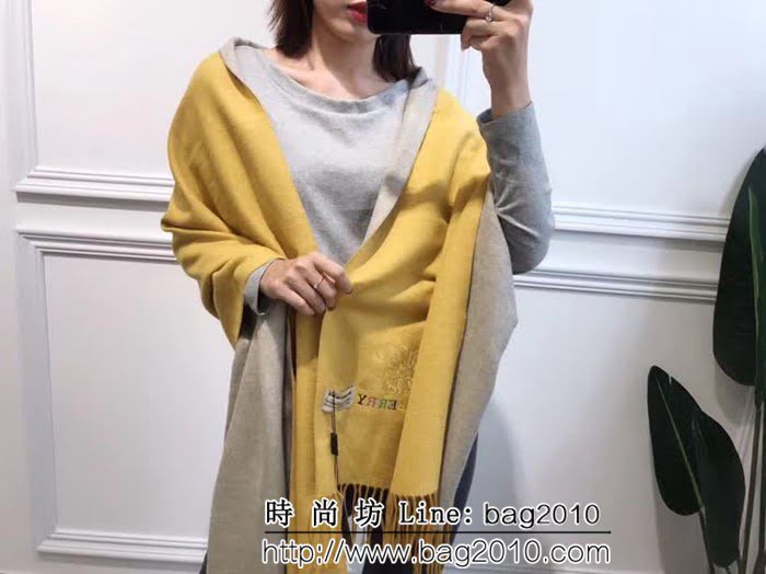 BURBERRY巴寶莉 2018新款 雙色雙面彩色刺繡羊絨圍巾 LLWJ6269